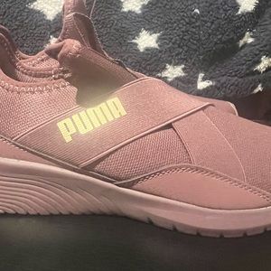 Tenis deportivo para mujer color púrpura